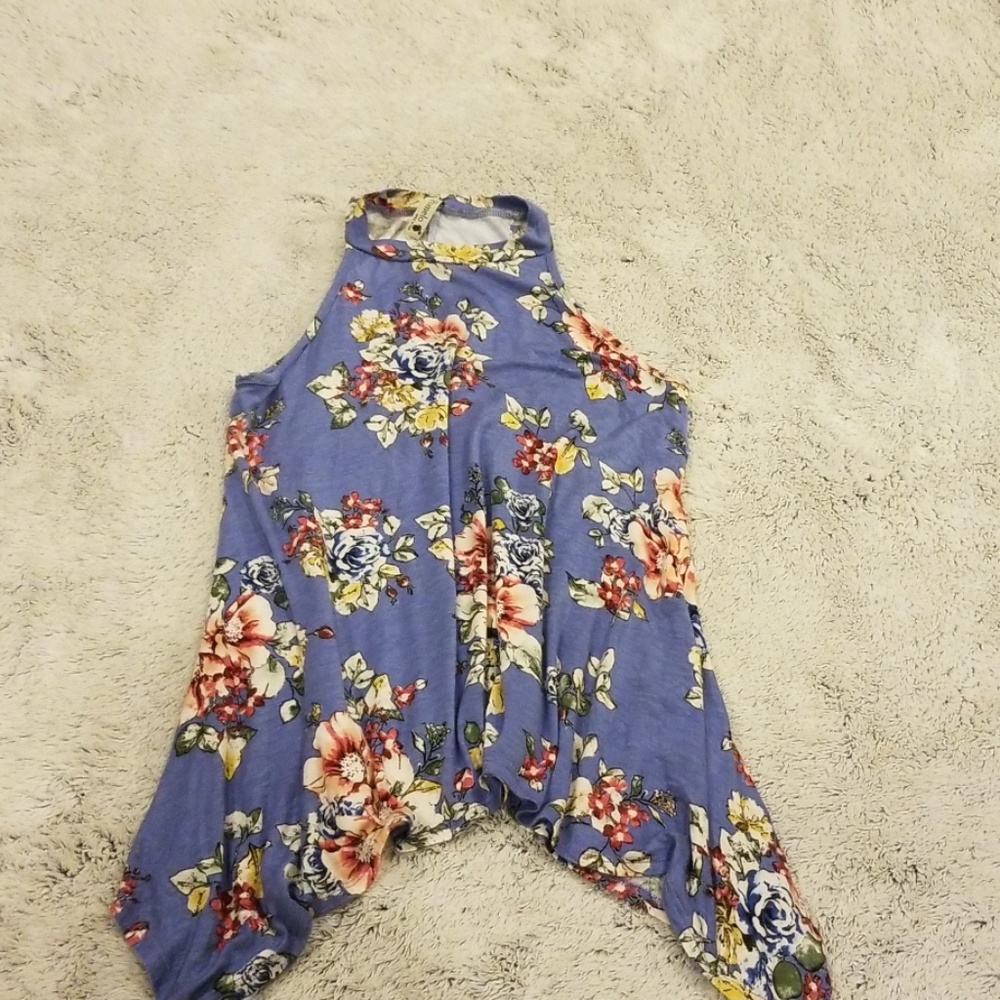 Blue sleeveless shirt
